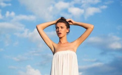 带着跳D走路舒服吗